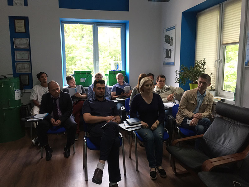 Учимся сами и обучаем наших партнеров.